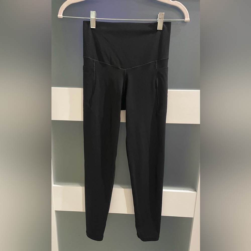 Aerie Black Real Me Xtra High Rise Leggings for Everyday Comfort SZ Medium EUC